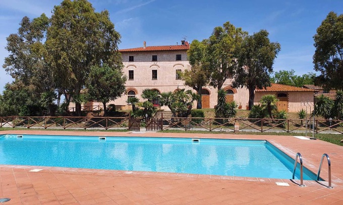 Riotorto Apartment | Apartment 'Paolina' with Sea View, Wi-Fi and Air Conditioning