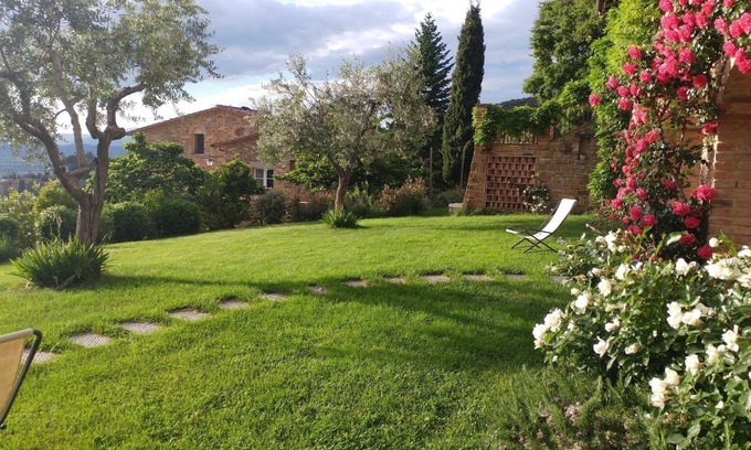 Pieve al Bagnoro Apartment | Apartment Papaveri, super view, swimming-pool with hydromassage, wi-fi, relax