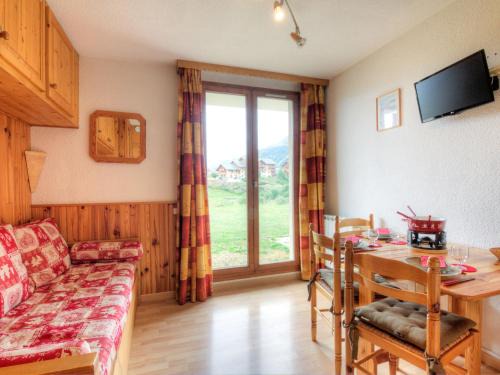 La Toussuire Apartment | Apartment Plein Soleil-3 by Interhome