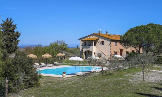 Sughera Apartment | Apartment Podere Sant'Anna, Girasole in Montaione - 4 persons, 2 bedrooms