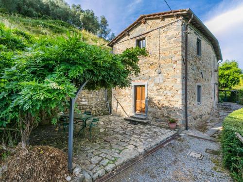Pescia Apartment | Apartment Podere Villa - Apt- Gigi by Interhome