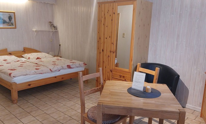 Roggentin Apartment | Apartment poppy - fisherman's house pension
