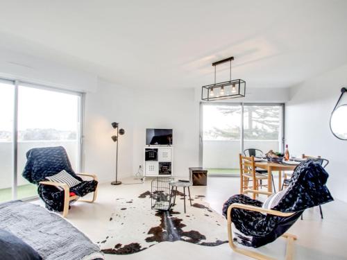 Dinard Apartment | Apartment Port Blanc by Interhome