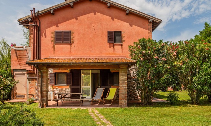 Grosseto Apartment | Apartment 'Portico' with Private Terrace, Wi-Fi and Air Conditioning