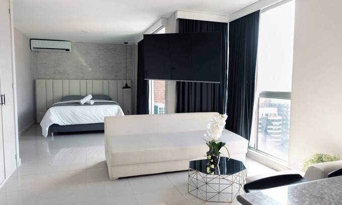 El Tesoro Apartment | Apartment Provenza by Hoost APT 2401