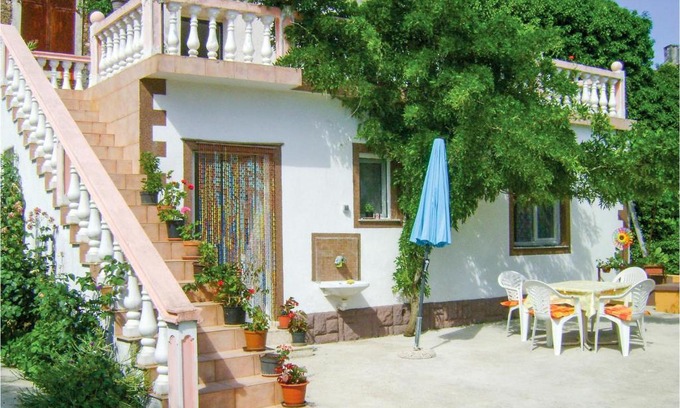 Rakalj Apartment | Apartment Rakalj Qr-1874