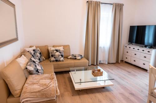 Augsdorf Apartment | Apartment ReRo