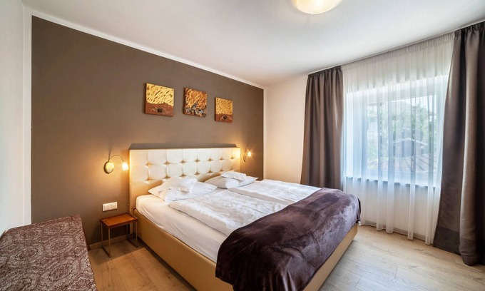 Tesimo Apartment | Apartment "Residence Alpina - Comfort Nr. 1" with Balcony & Wi-Fi