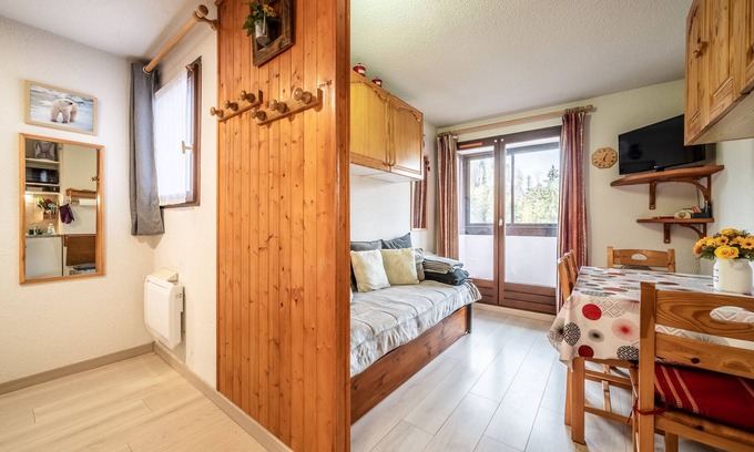 Bellevaux Apartment | Apartment 'Residence Les Montagnes' with Private Terrace