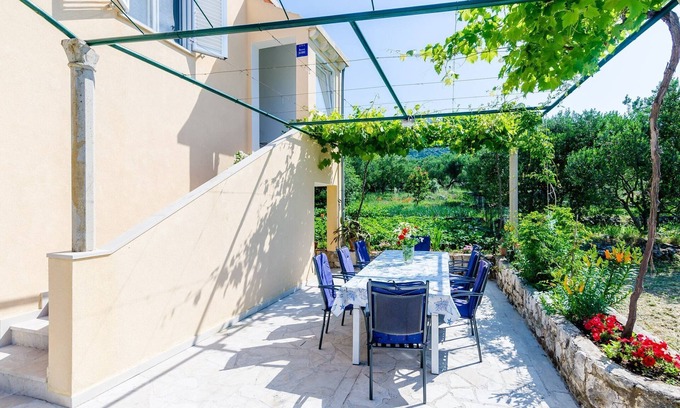 Banici Apartment | Apartment & Rooms Maždin - One Bedroom Apartment with Balcony and Sea View