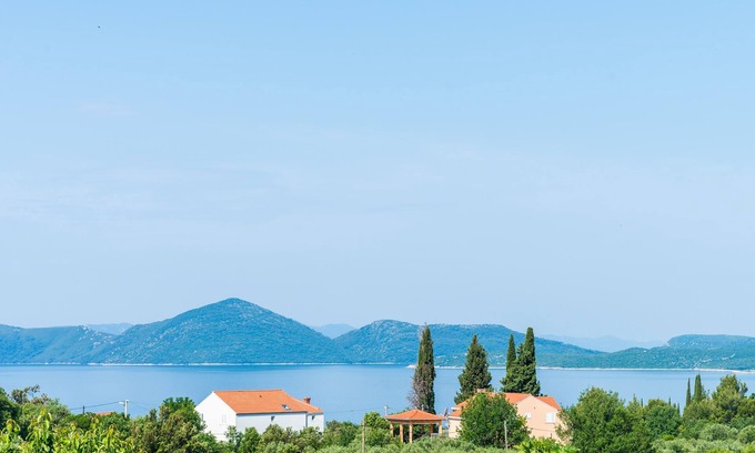Banici House | Apartment & Rooms Maždin - Triple Room with Balcony and Sea View (Soba More)
