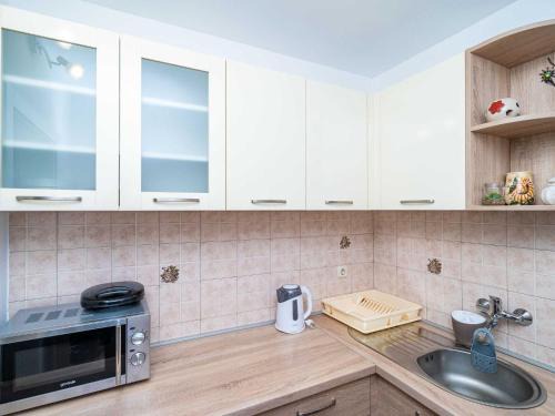 Srebreno Apartment | Apartment & Rooms Papa - Premium Double or Twin Room with Balcony and Partial Sea View Soba 2