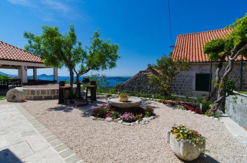 Orasac House | Apartment & Rooms Savonari