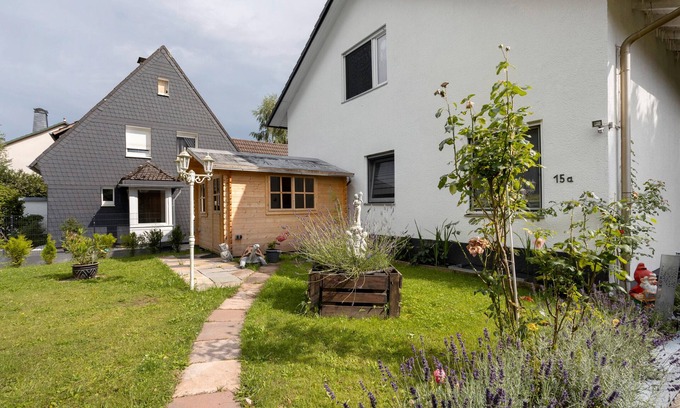Plettenberg Apartment | Apartment 'Sara's' with Private Garden, Wi-Fi and Air Conditioning