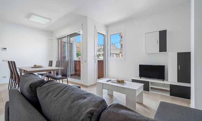 L'Aldea Apartment | Apartment 'Sara' with Private Terrace, Wi-Fi and Air Conditioning