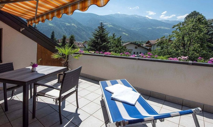 Rabla Apartment | Apartment "Schnitzer - Anemone" with Mountain View, Wi-Fi