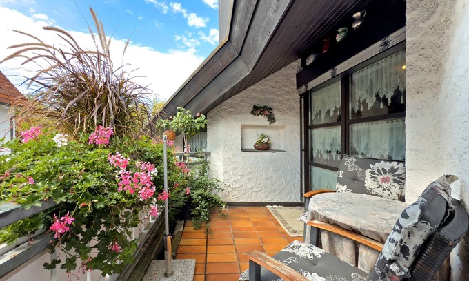 Langenargen Apartment | Apartment 'Schindele' with Mountain View, Balcony and Wi-Fi