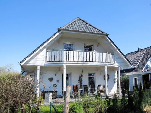 Born auf dem Darss Apartment | Apartment Scholz by Interhome