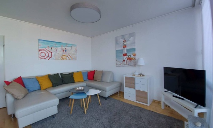 Schilksee Apartment | Apartment 'Segelparadies Mit Ostseeblick' with Sea View, Balcony and Wi-Fi