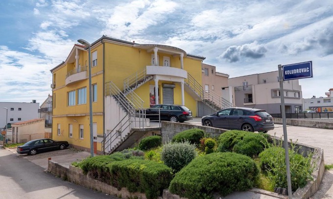 Kastel Stafilic Apartment | Apartment SIKULI