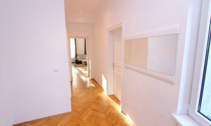 Simmering Apartment | Apartment Simmeringer Hauptstrasse