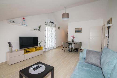 Kostrena Apartment | Apartment Skylight