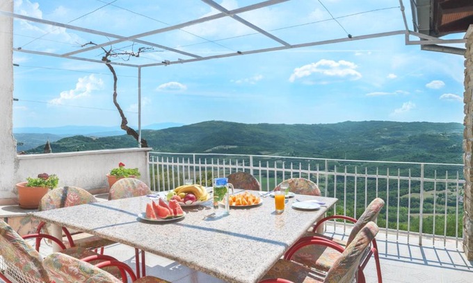Motovun Apartment | Apartment Stella