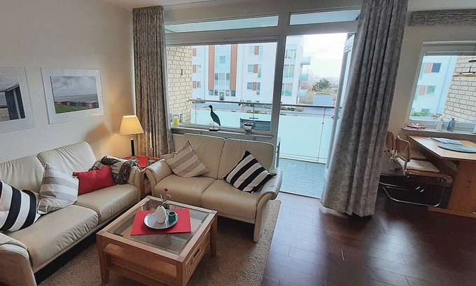 Steinwarder Apartment | Apartment "Strandlust": Great apartment with sunbathing area on the lake and