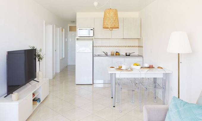 Patalavaca Apartment | Apartment-Superior-Ensuite with Shower-Sea view-CAT. 5