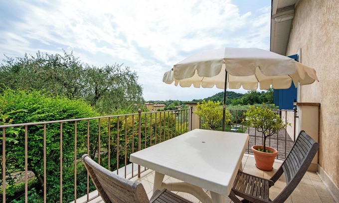 Soiano del Lago Apartment | Apartment 'Timo' with Lake View, Wi-Fi and Air Conditioning