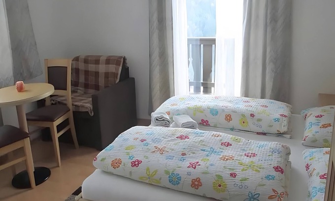 Avelengo Apartment | Apartment 'Tratterhof' with Mountain View, Shared Garden and Wi-Fi