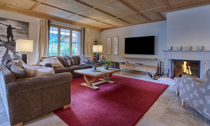 Klosters-Serneus Apartment | Apartment 'Vereina' with Shared Terrace, Balcony and Wi-Fi
