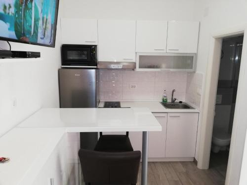 Vranjic Apartment | Apartment Vinko