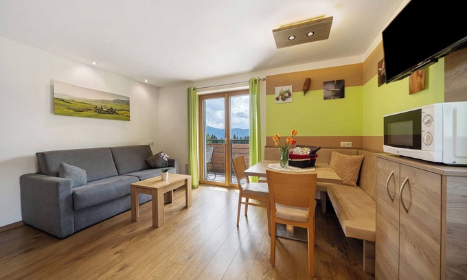 Verano Apartment | Apartment 'Waldheim' with Mountain View, Wi-Fi and Air Conditioning