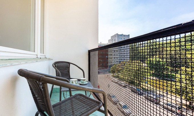 Powisle Apartment | Apartment Warsaw Browarna by Renters