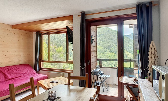 Saint-Jean-dʼAulps Apartment | Apartment with swimming pool and WIFI access - Saint Jean d'Aulps ski resort - 4 people - COFI S37