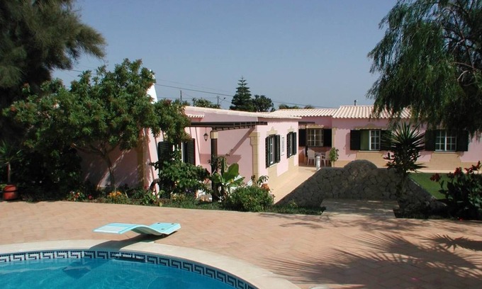 Odiaxere Apartment | Apartment with 2 bedrooms on a beautiful plot with pool near the sea