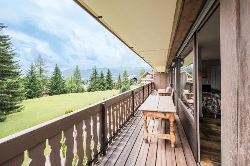 Le Planellet Apartment | Apartment with balcony 10 min walk from the slopes
