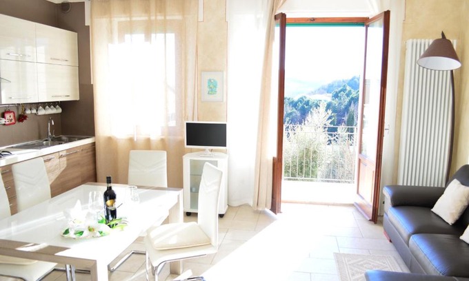 Montepulciano Apartment | Apartment with Beautiful Sun