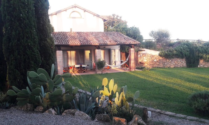 Pescia Romana Apartment | Apartment with garden in Maremma 5 minutes from the sea of Capalbio (Tuscany).