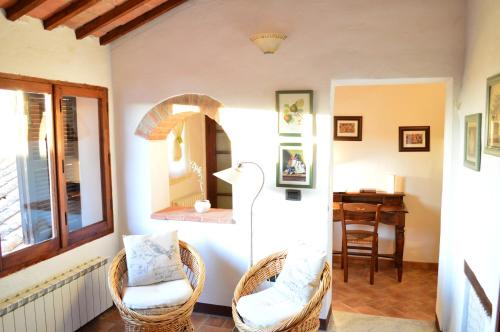 Montepulciano Apartment | Apartment with Little Arch