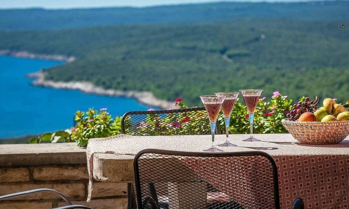 Koromacno Apartment | Apartment with panoramic sea view, Istria