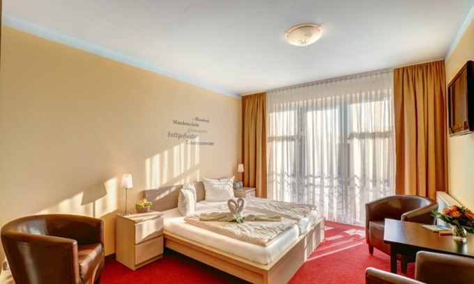 Ahlbeck House | Apartment with pantry kitchen - Aparthotel Strandhus Trivago Award Best 3-Star