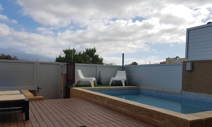Las Rosas Apartment | APARTMENT WITH POOL AND JACUZZI EXCLUSIVE USE