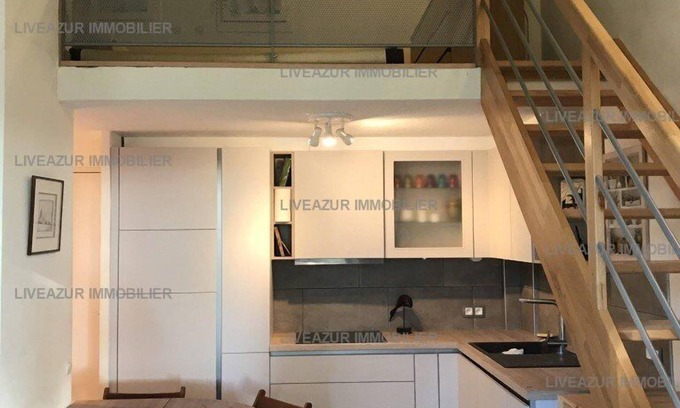 Sanary-sur-Mer Apartment | Apartment with terrace duplex near beach for 4. wifi.