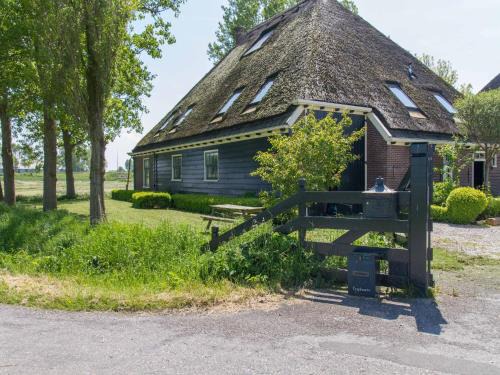 Schagen Apartment | Apartment with view of North Holland landscape
