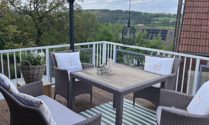 Absberg Apartment | Apartment 'Wohnung Mit Dachterasse' with Private Terrace, Shared Garden and Wi-Fi