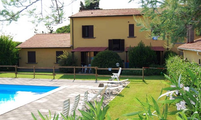Cecina Apartment | Apartment2 Casa Milla wi-fi swimming pool holiday gardens for relaxing Tuscany sea