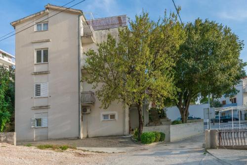 Duce Apartment | Apartments Amulic