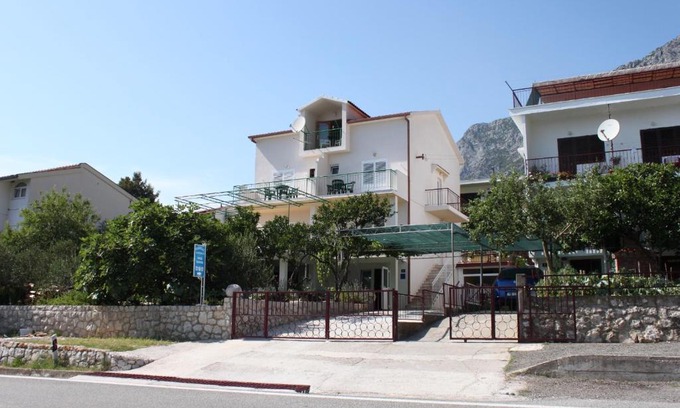 Gradac House | Apartments and rooms with parking space Gradac, Makarska - 6819